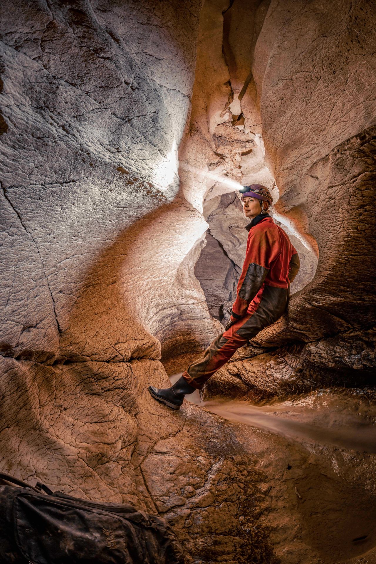 Iva in ihrem natürlichen Habitat: Samchinkia Höhle, Imereti, Georgien 2022.