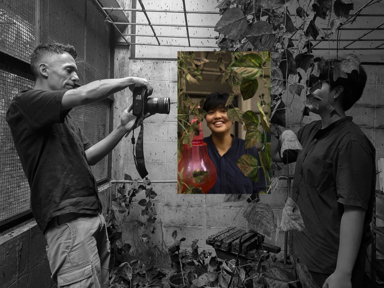 Umberto Diecinove is taking a portrait photo of a scientist.